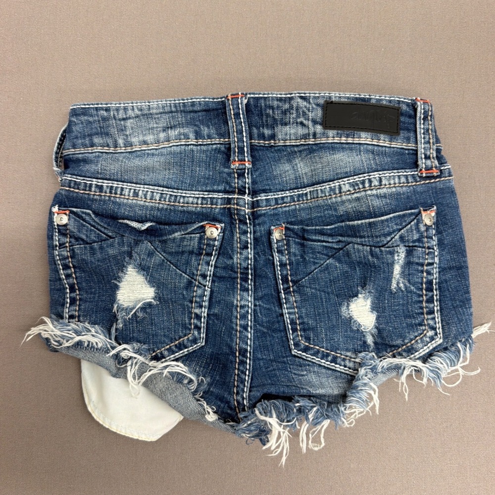 Daytrip Capricorn High Rise Distressed Denim Shorts Medium Wash Blue Womens 22